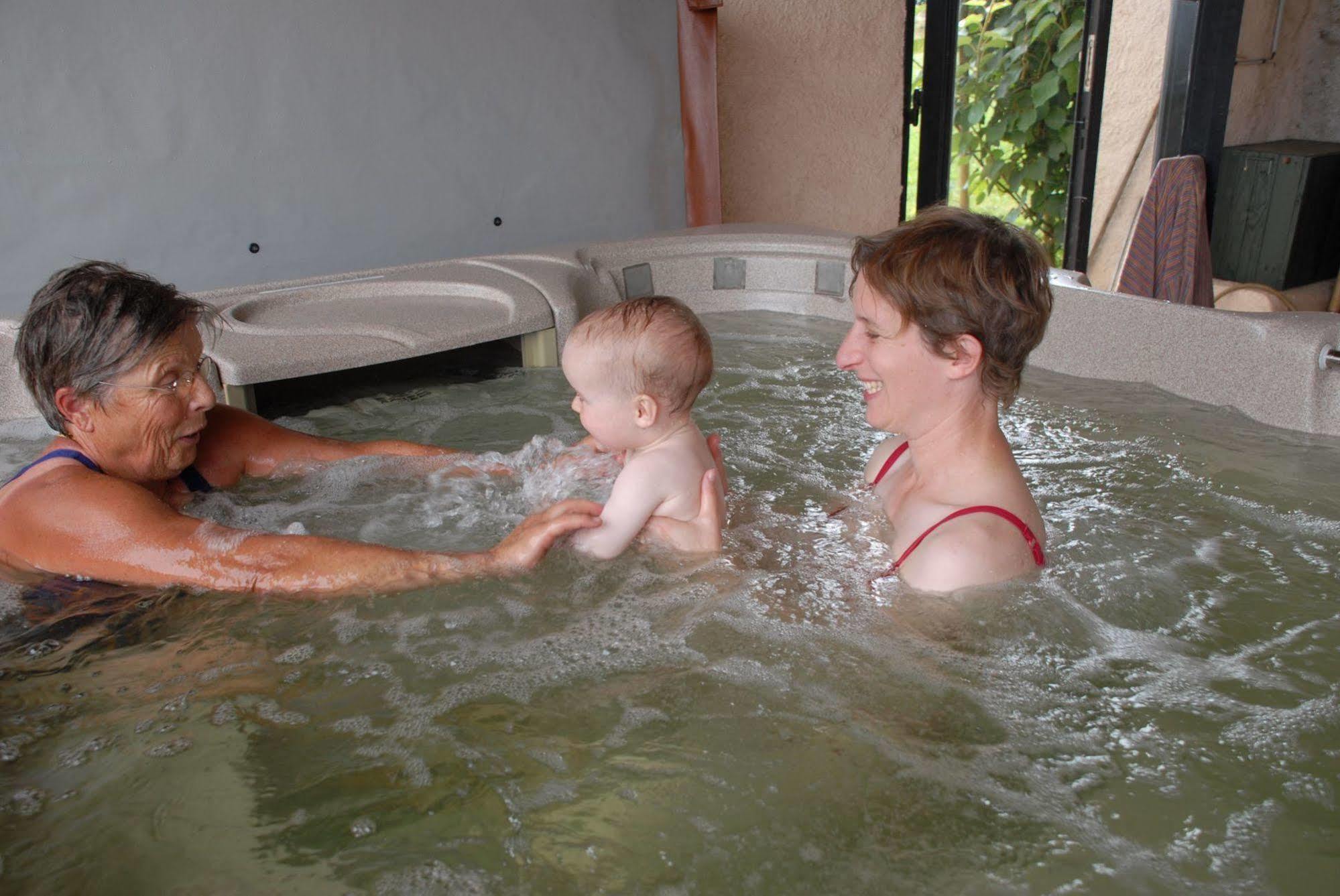 Chez Jacotte Et Elia Bed & Breakfast Saint-Galmier Luaran gambar